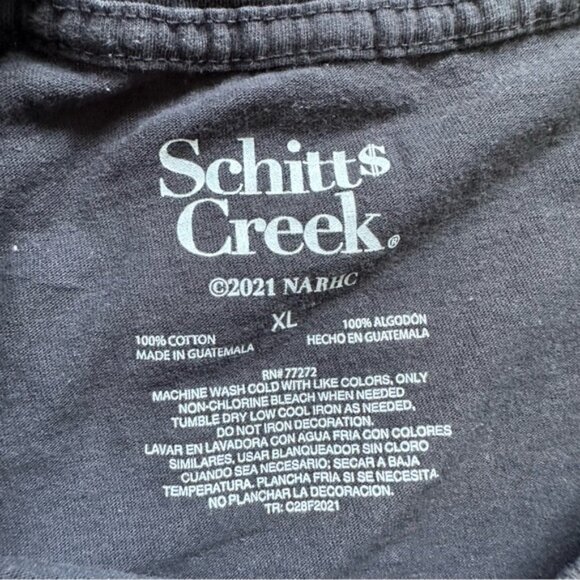 Schitt's Creek | Rose Apothecary Short Sleeve Graphic T-Shirt | Size Extra Large - Picture 6 of 8